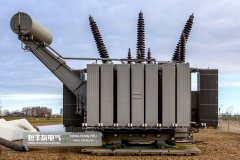 What is the difference between power transformer and distribution transformer?